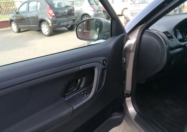 Skoda Fabia cena 18800 przebieg: 135700, rok produkcji 2011 z Trzcińsko-Zdrój małe 172